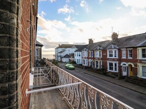 Property grounds - Elkhorn (Reydon)