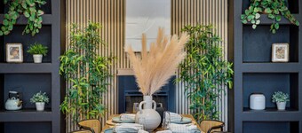 6x4 Lux Villa w/ heated pool+spa, parking for 4 cars, 5 mins to the Strip