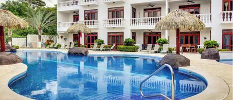 Alberca al aire libre