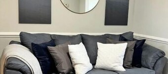 Fed Hill w Deck Walk Score 95 Steps from Harbor