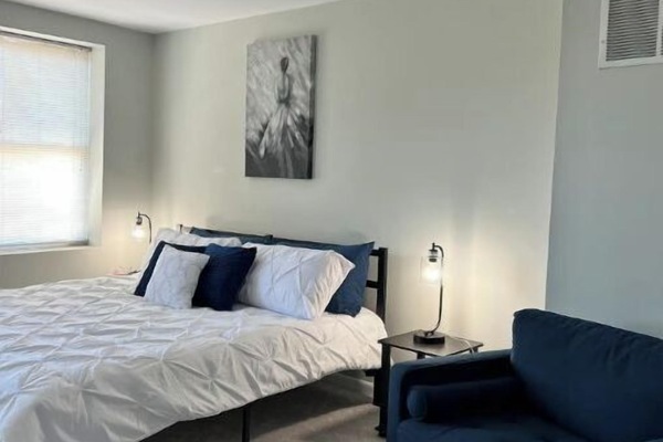 4 bedrooms, in-room safe, desk, iron/ironing board