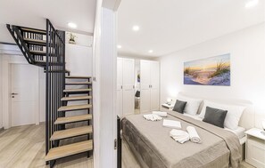 3 عدّة غرف نوم ومكواة/لوح كي وواي فاي مجانًا وملاءات أسرّة