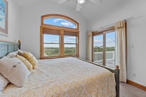 7 bedrooms, internet, bed sheets