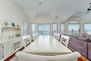 Interior - 4600- Blue Pearl, Oceanfront, Private Pool, Pool Table, Dog Friendly...Fun for Everyone! (Southern Shores)