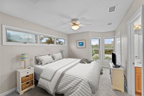 6 bedrooms, free WiFi, bed sheets
