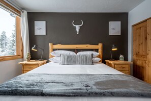 3 soverom, strykejern/-brett, reiseseng for barn og wi-fi (inkludert)