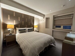 Premium bedding, down duvets, desk, free WiFi
