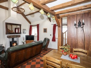 Dining - Llain Fadarn (Pwllheli)