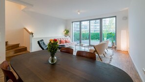 Dining - Impeccable, Modern Apartment in Berlin, Germany (Berlin)