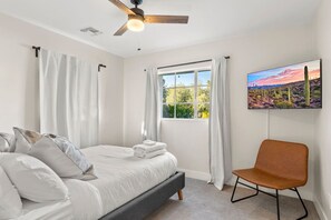 4 Schlafzimmer, Bügeleisen/Bügelbrett, Reisekinderbett, kostenloses WLAN