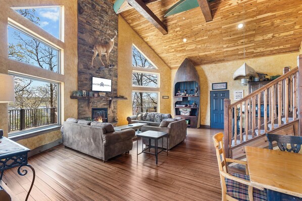 TV, fireplace, ping pong