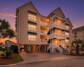 Exterior - A Wave from it All by Brunswick Vacation Rentals: Beach Club w/ Pool, Elevator (Ocean Isle Beach)