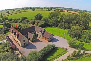 Exterior - Stunning Cottage on the Edge of the Cotswolds (Wotton-under-Edge)