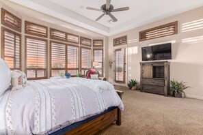 4 bedrooms, iron/ironing board, WiFi, bed sheets