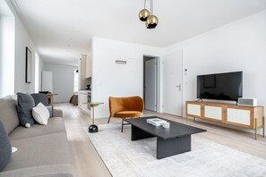 TV, stereo