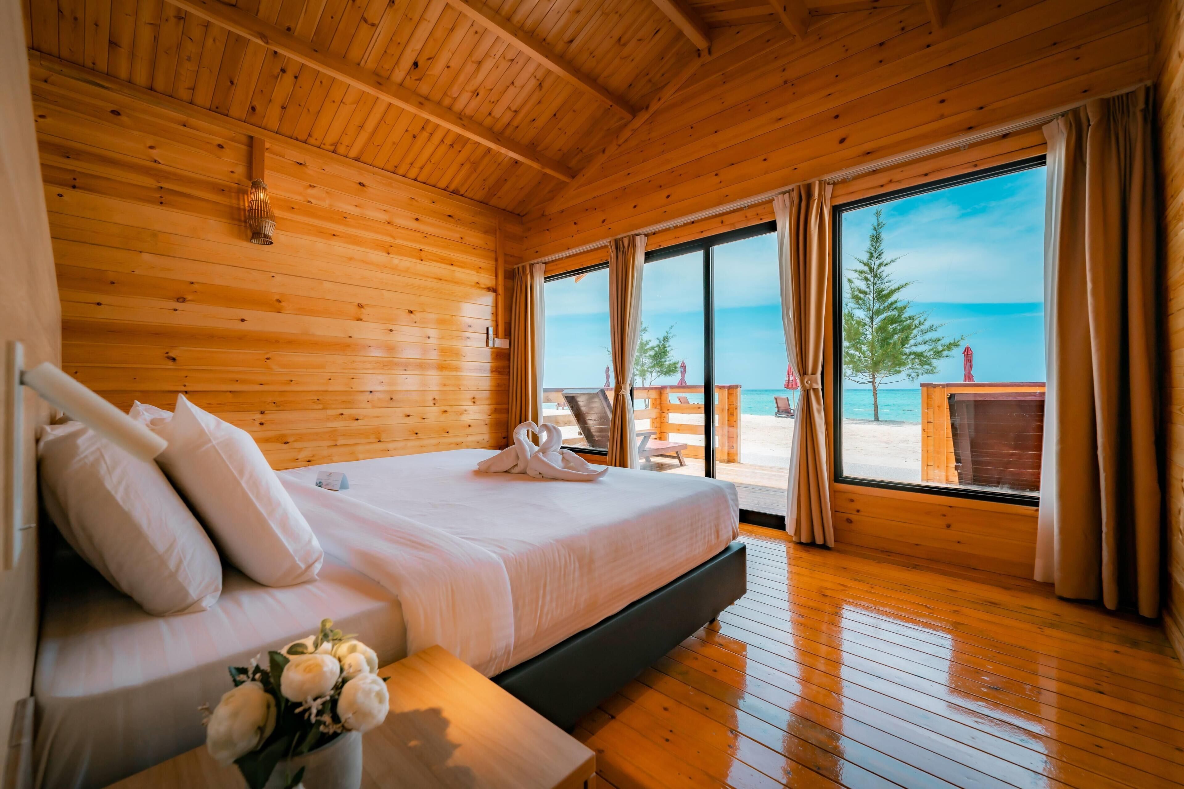 Premium Villa, 1 King Bed, Sea View | Individually furnished, bed sheets