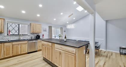 Huge New Luxury Pocono MTN Home 8 bed 4 bath