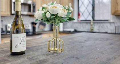 Huge New Luxury Pocono MTN Home 8 bed 4 bath