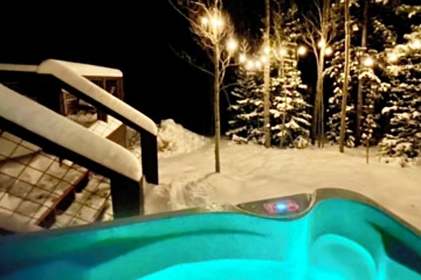 Bain à remous extérieur
