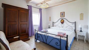 1 soverom, strykejern/-brett, wi-fi (inkludert) og sengetøy