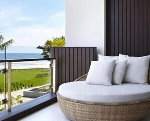 Terrace/patio - Luxury 2bedroom Apartment with sea view (Da Nang)