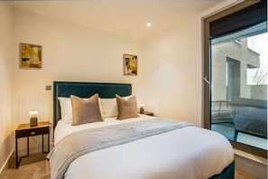 2 chambres, fer et planche à repasser, accès Internet