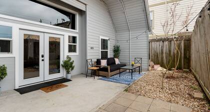 HTX private downtown compound â pool + house + barn