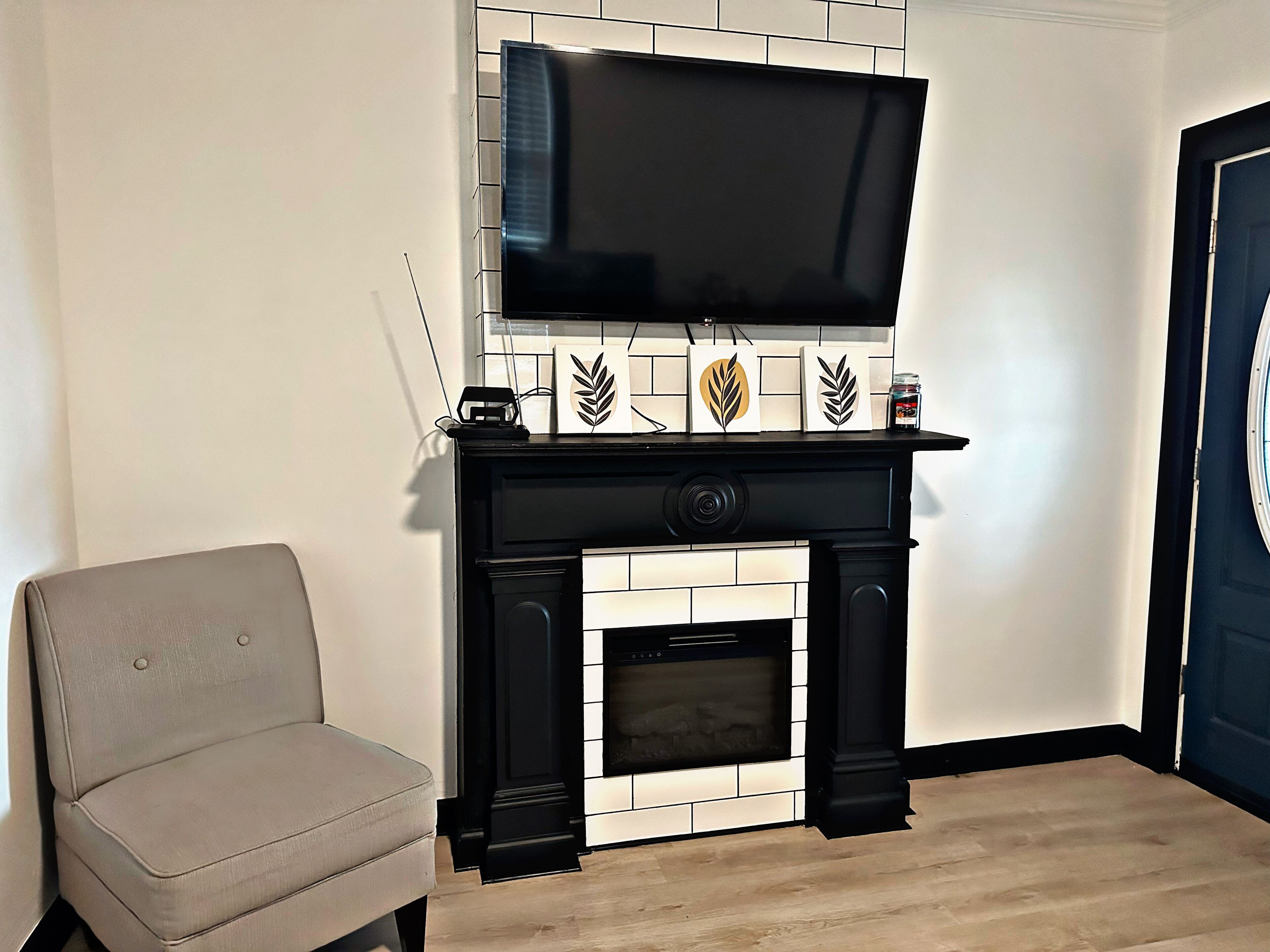 Modern Bungalow, 6min from Stadiums!
