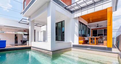 Exquisite Pool Villa B