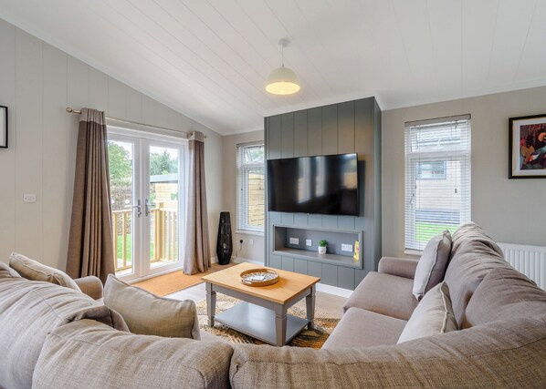 Living area - 1 bedroom accommodation in Raywell, Beverley (Raywell, Beverley)