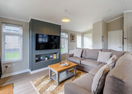 1 bedroom accommodation in Raywell, Beverley