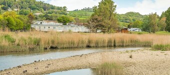 2 bedroom accommodation in Charmouth