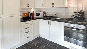 Fridge, oven, stovetop, toaster