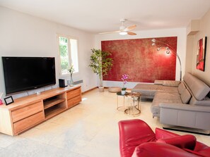 Télévision, espaces bureaux