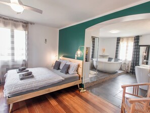 3 chambres, fer et planche à repasser, accès Internet