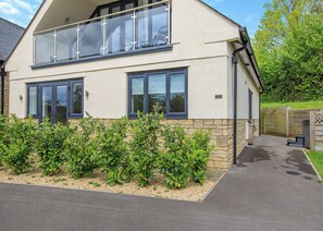 Exterior - 2 bedroom accommodation in Glastonbury (Glastonbury)