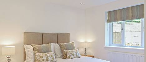 2 bedrooms, WiFi (free)