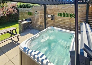 Baignoire à remous extérieure