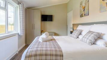 Bedroom, Bed