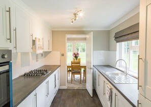 Refrigerador, horno, placa de cocina, tostadora