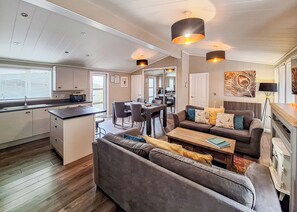 Living area - 2 bedroom accommodation in Raywell, Beverley (Raywell, Beverley)