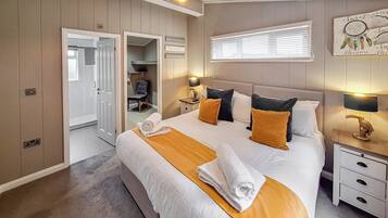 2 bedrooms, free WiFi