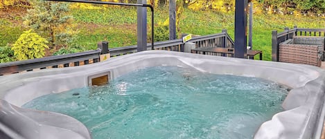 Bain à remous extérieur