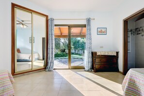 2 sovrum, skrivbord, gratis wi-fi och sängkläder