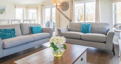 1 bedroom accommodation in Milford-on-Sea, Nr Lymington
