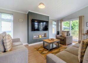 Living area - 3 bedroom accommodation in Raywell, Beverley (Raywell, Beverley)