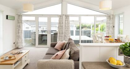 2 Schlafzimmer Unterkunft in Honiton