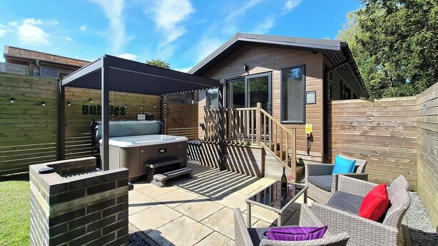 Terrace/patio - 1 bedroom accommodation in Raywell, Beverley (Raywell, Beverley)