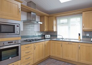 Fridge, oven, stovetop, toaster