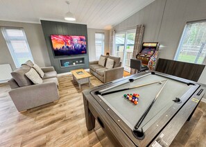 Games room - Upgraded for 2025 – Now with Air Hockey/Pool/Table Tennis Combo and Dartboard. (Raywell, Beverley)